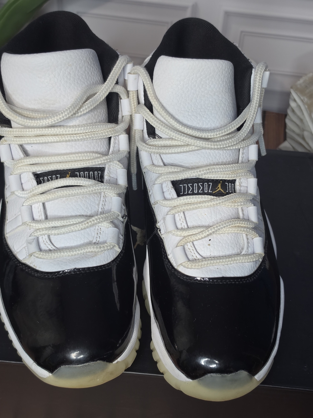 Nike Air Jordan 11 Retro Gratitude Men’s Size 10 White Black Gold CT8012-170 Box